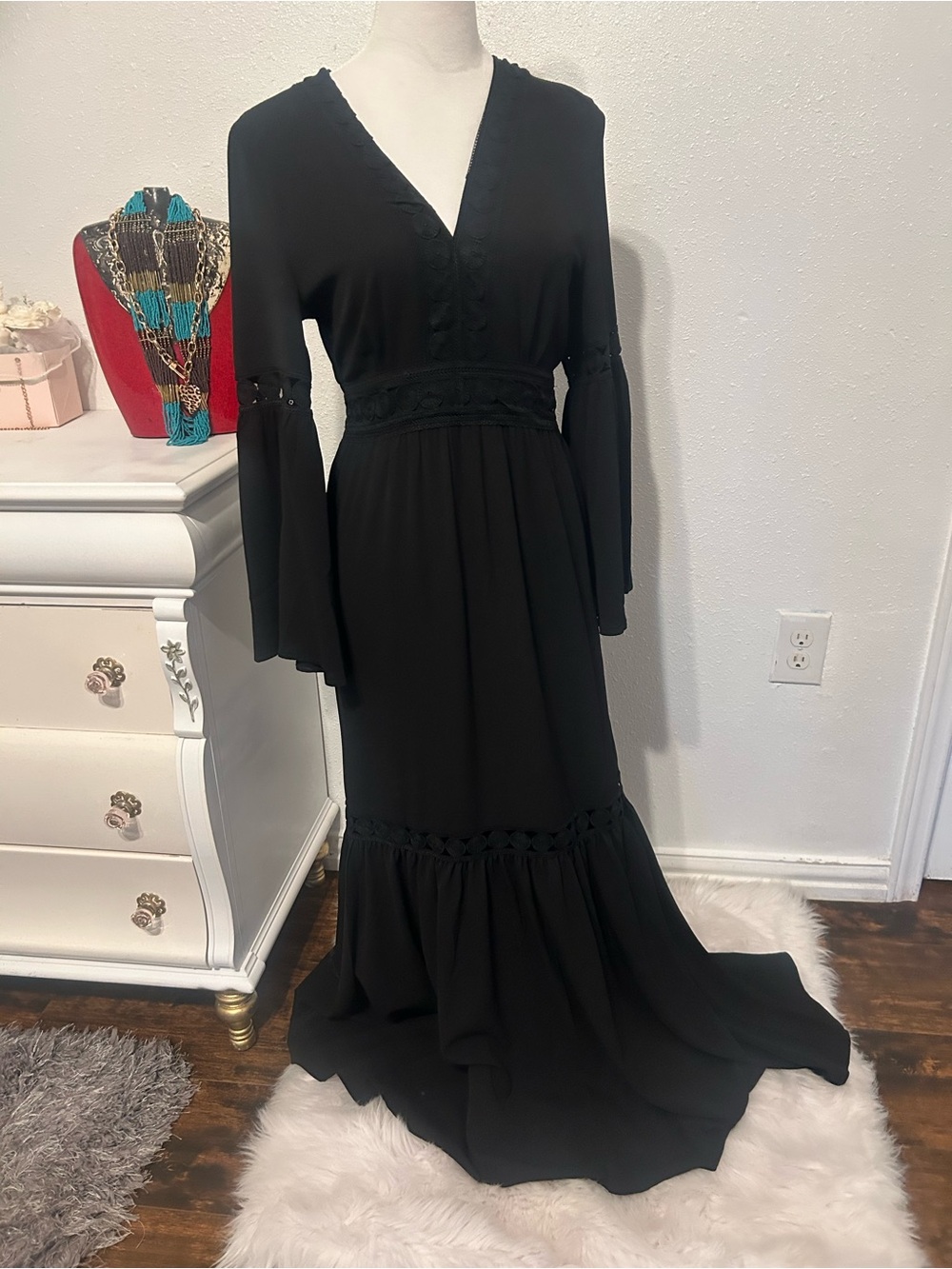 Romeo & Juliet Couture Black V-Neck Maxi Dress with Bell Sleeves